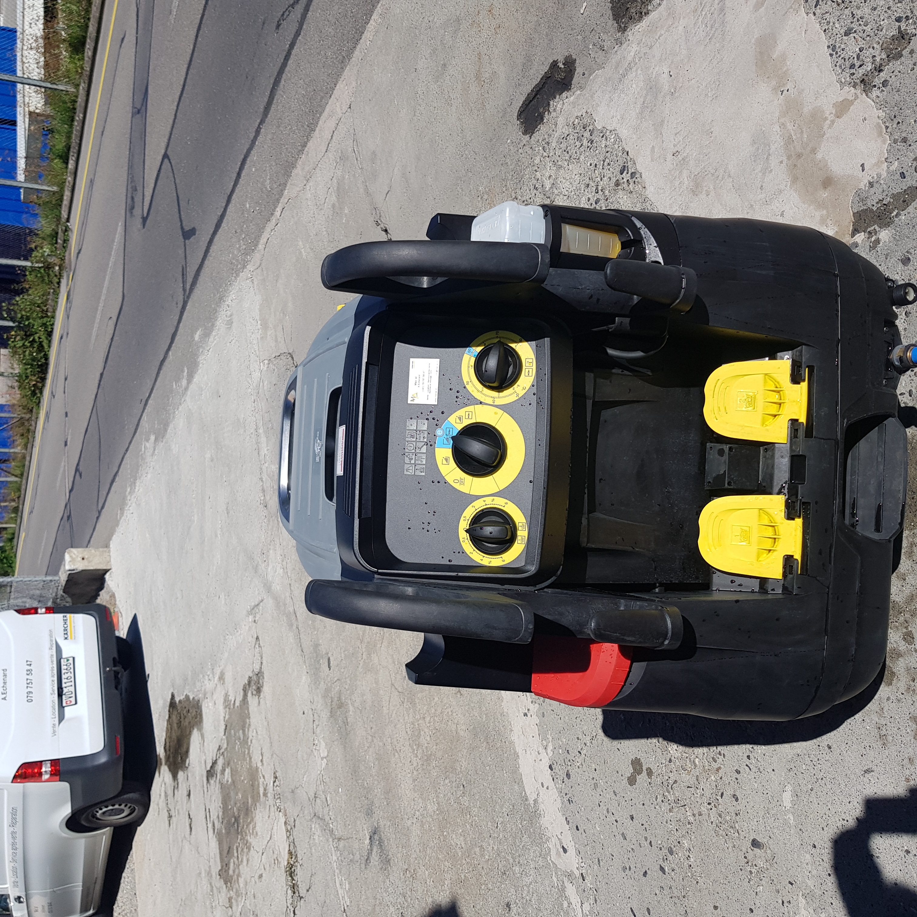 Photo de Haute pression Kärcher eau-chaude  HDS 13/20-4SX 