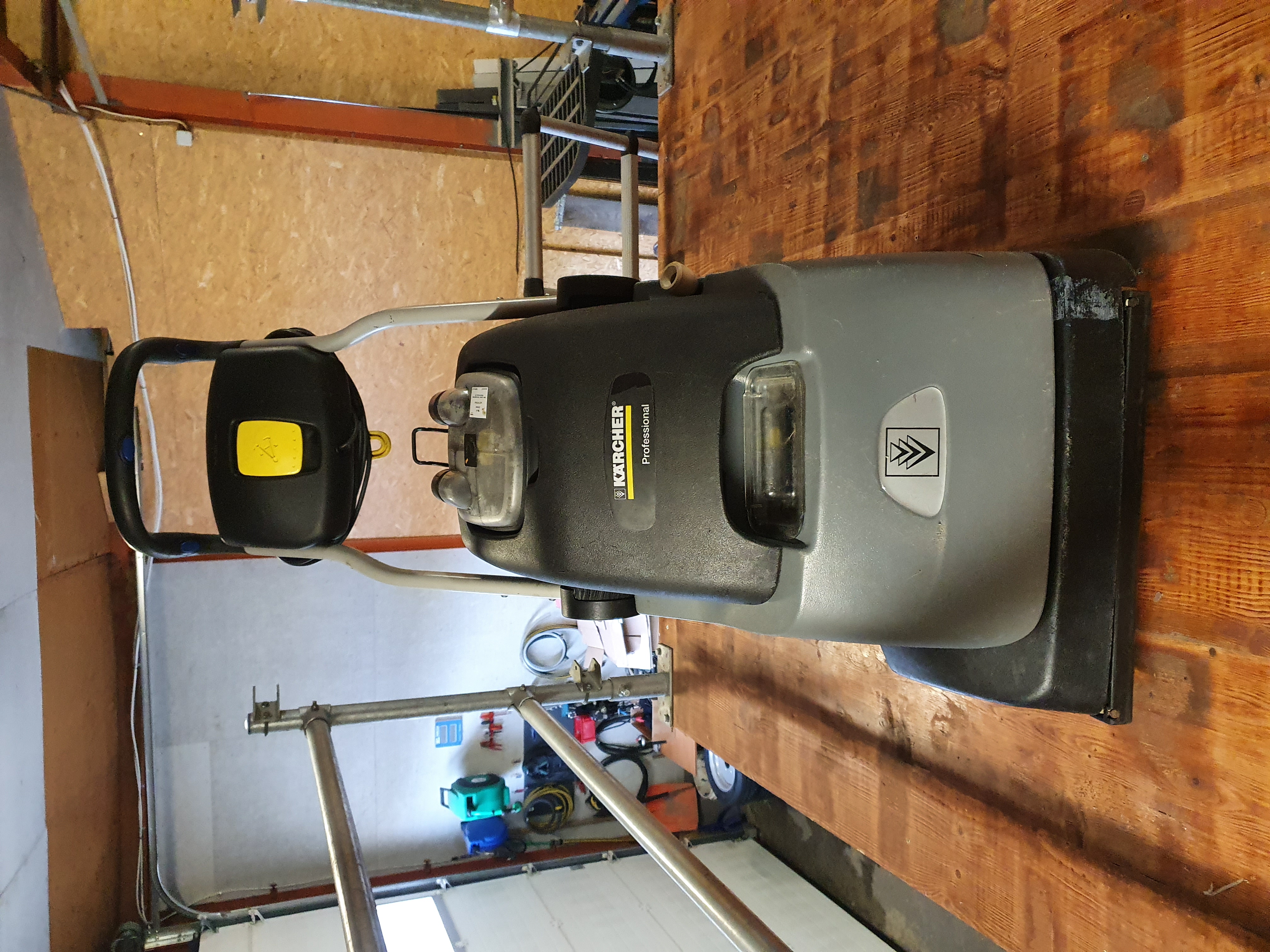 Photo de Nettoyeuse de moquette  Kärcher BRC 45/45